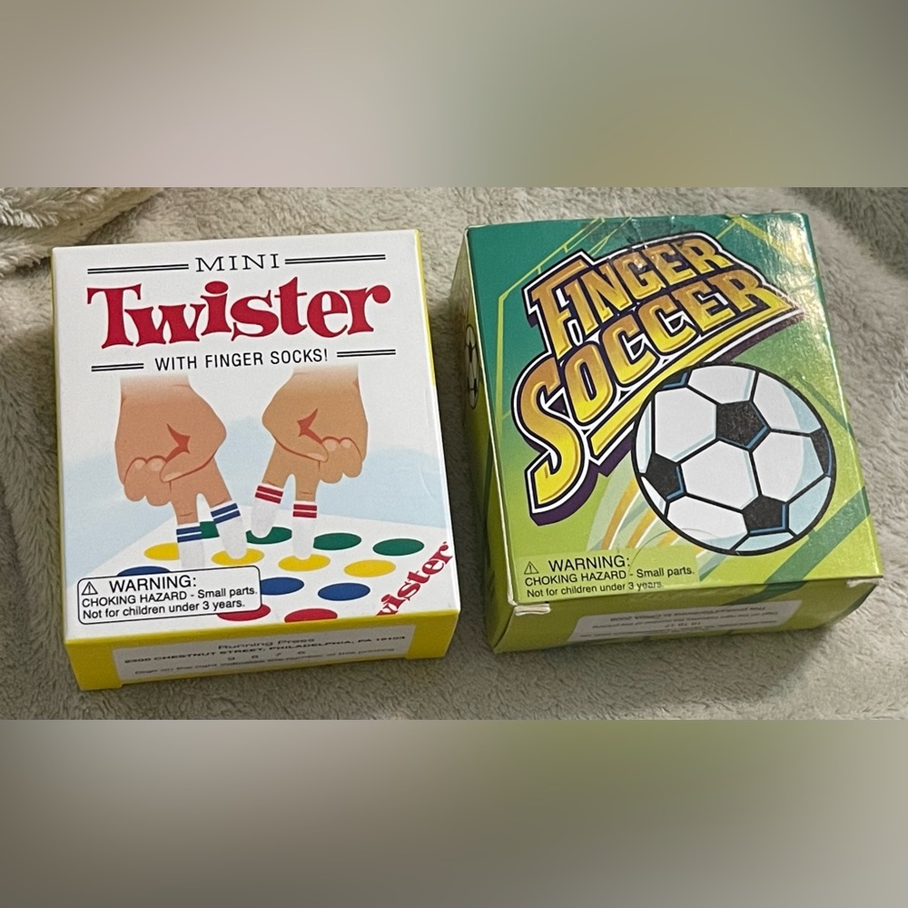Finger soccer kit/ Mini twister kit bundle